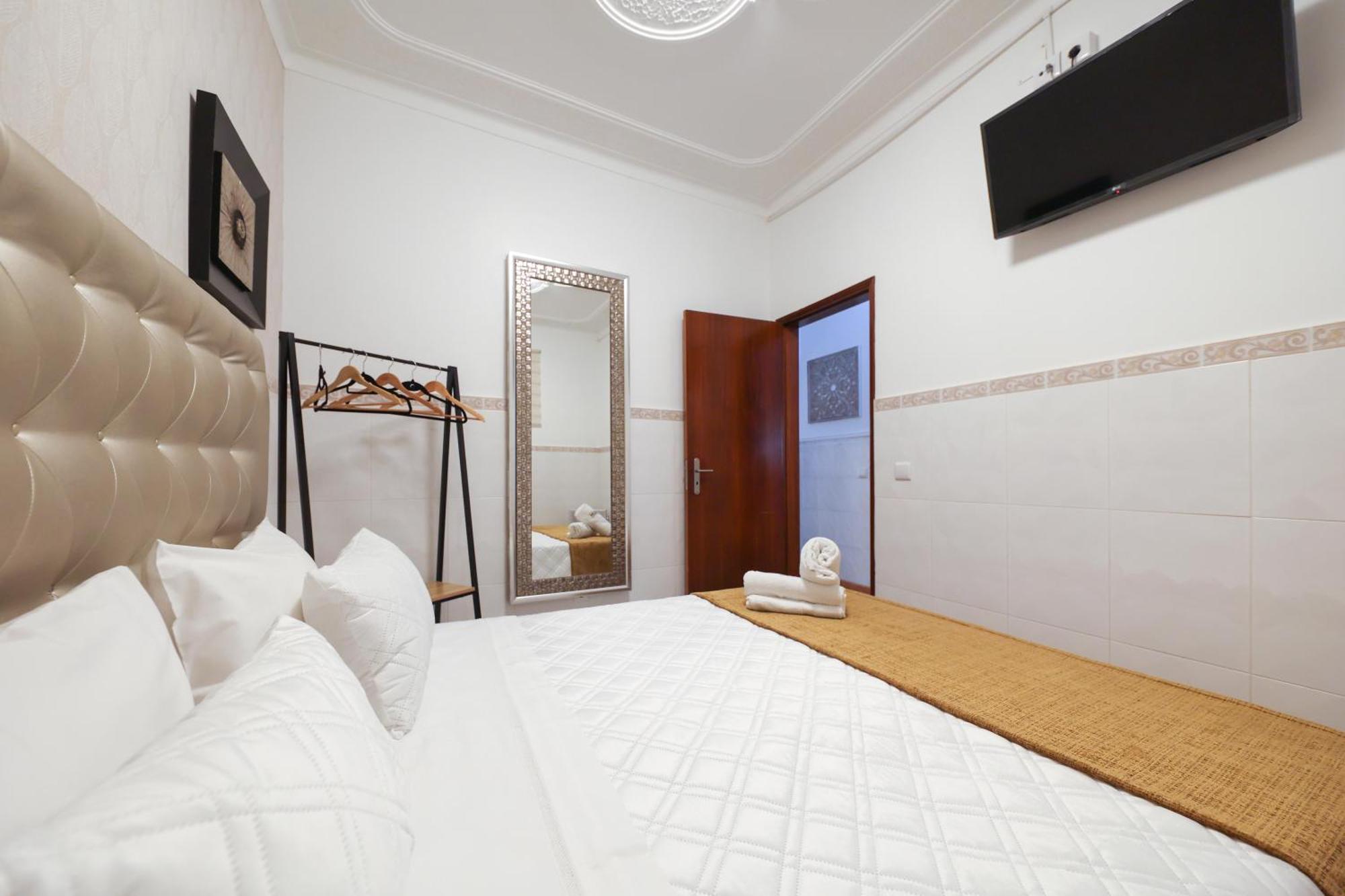 Dina Beach House Quinzico Nazare Bagian luar foto