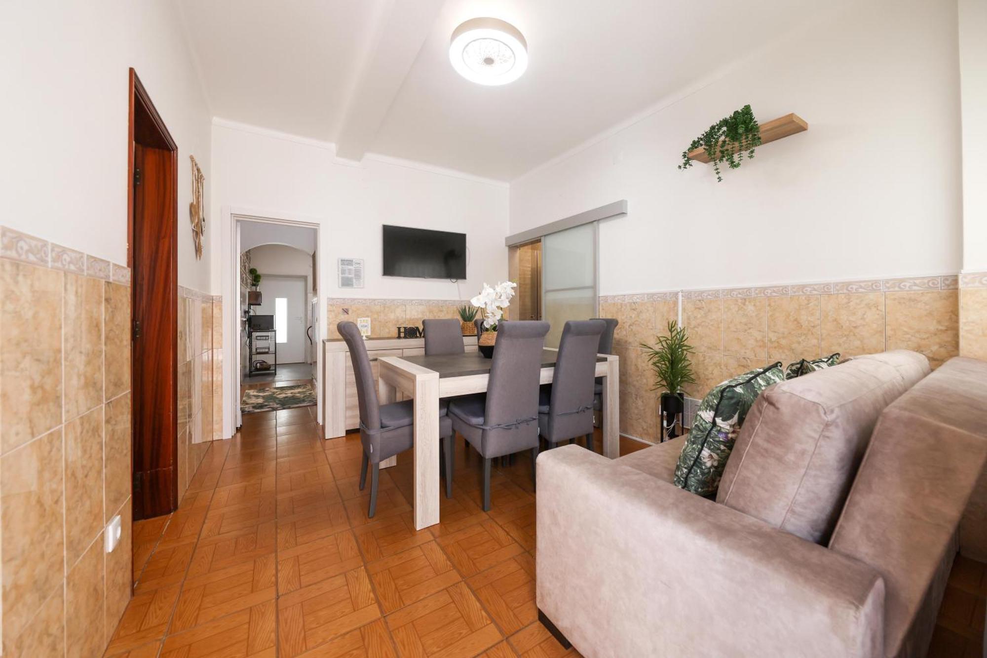 Dina Beach House Quinzico Nazare Bagian luar foto