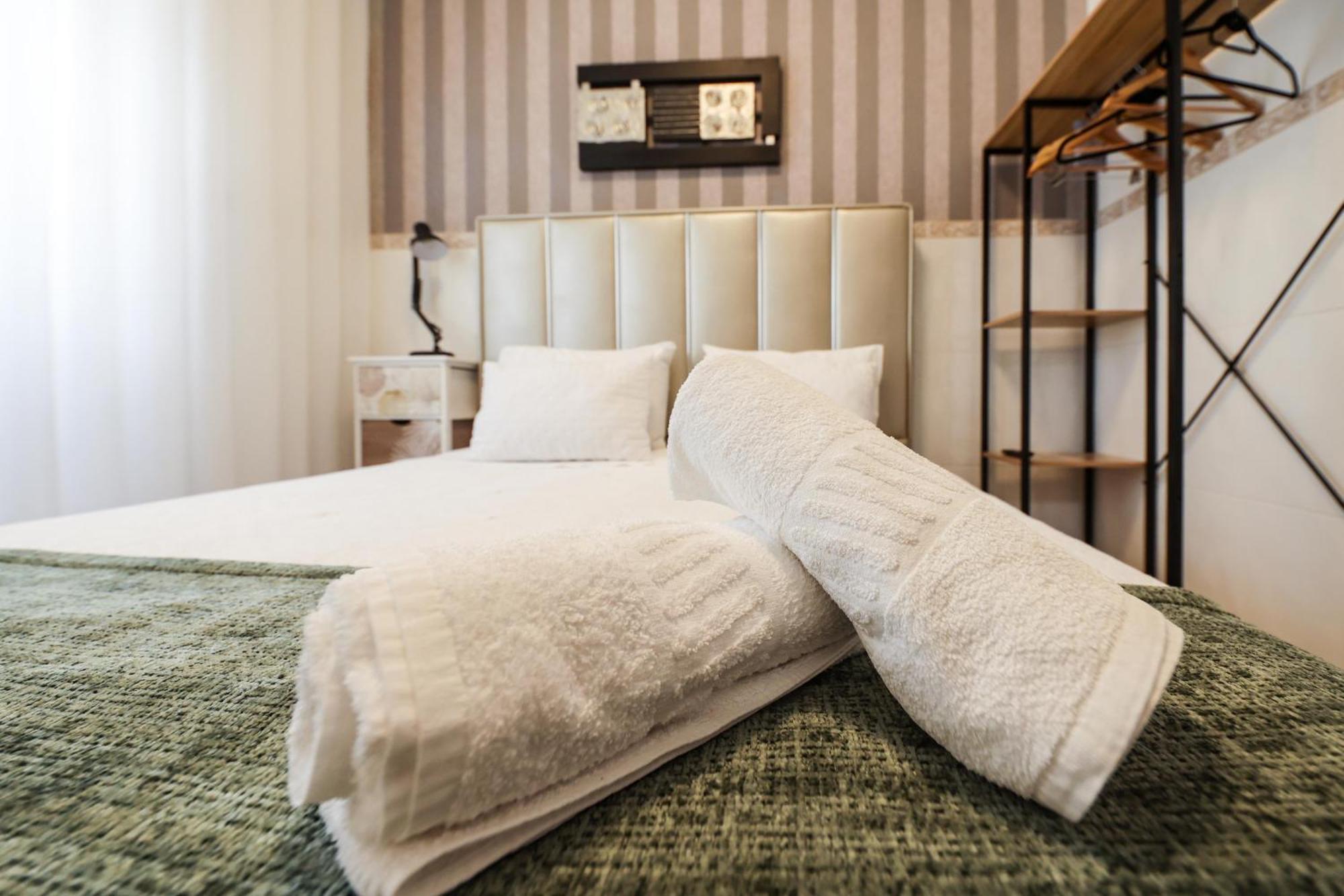 Dina Beach House Quinzico Nazare Bagian luar foto