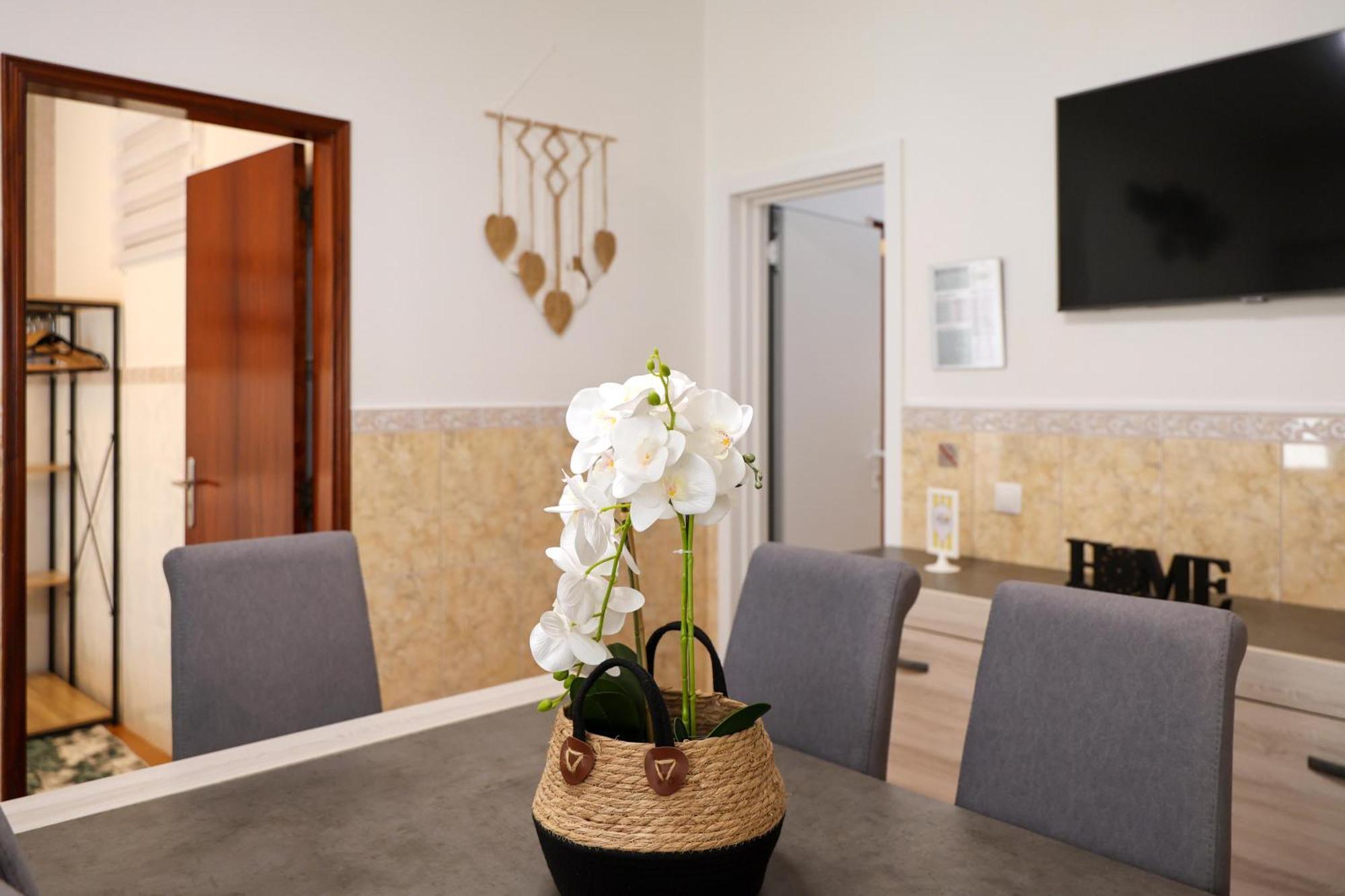 Dina Beach House Quinzico Nazare Bagian luar foto