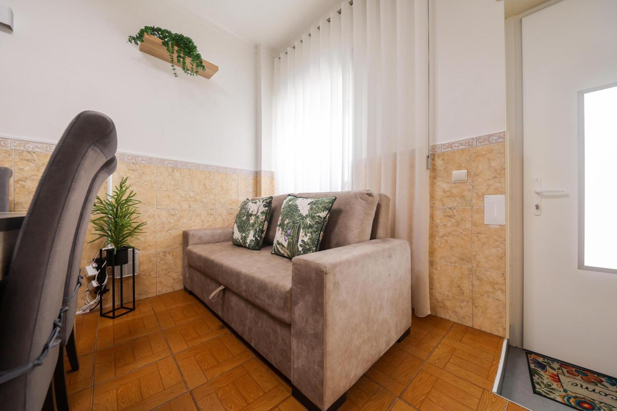 Dina Beach House Quinzico Nazare Bagian luar foto