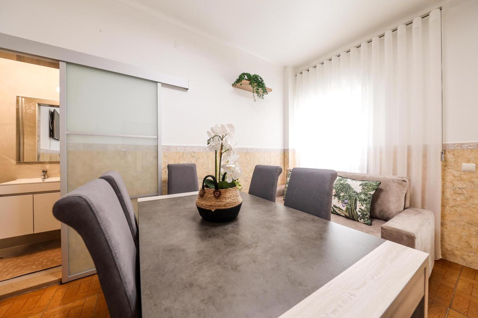 Dina Beach House Quinzico Nazare Bagian luar foto
